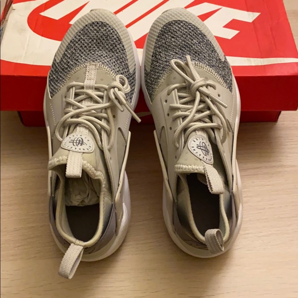 Nike Huarache Run Sneakers (New)